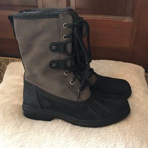 Clarks Women’s Waterproof Duck Boots S.8